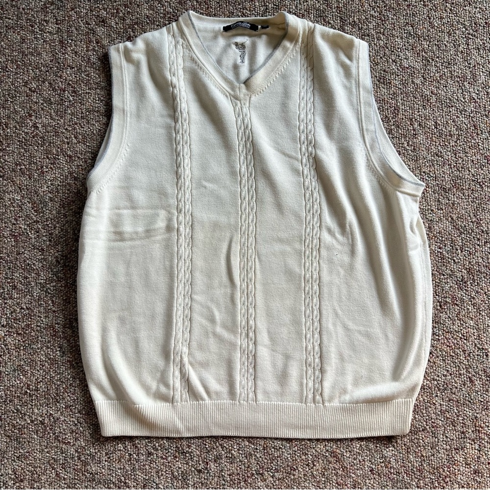 Cypress Links Sportswear cream colored sweater vest XL
